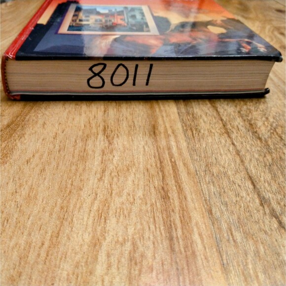 Language of Literature 8th Grade Hardcover McDougal-Littell Publishing - Picture 5 of 9